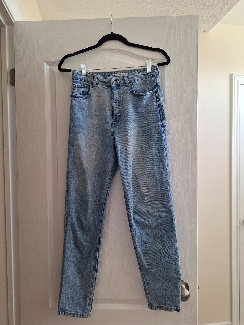 Zara High Rise Mom Jeans